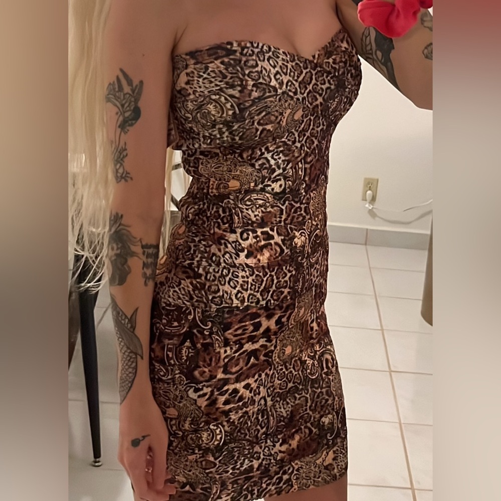 Strapless dress, short and stretch